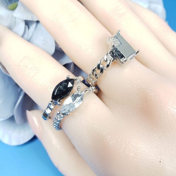 Brand New Silver Top Fashion With Black Stone Couple Rings - Picture 1 of 5
